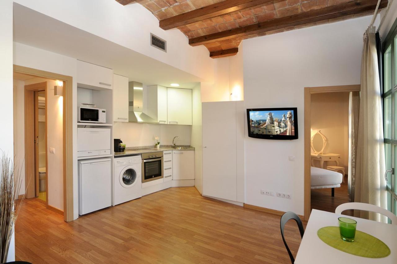 Apart-Suites Hostemplo Барселона Екстериор снимка